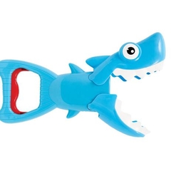 Tubarão Pega Peixinhos Buba - Helena Magalhães