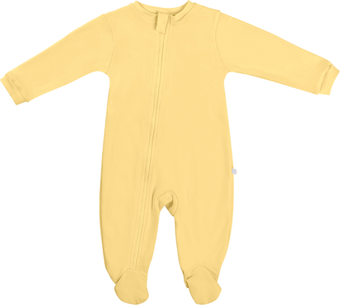 Macacão Have Fun suedine com pe e ziper amarelo manteiga