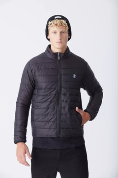 CAMPERA LIGHTWEIGHT JKT NEGRA - PENGUIN
