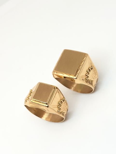 Sello Oro 18k con diseño corona