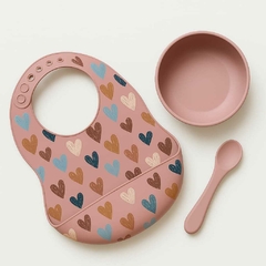 Babero estampado + bowl + cuchara