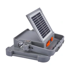 Imagen de REFLECTOR LUZ PORTATIL CON CARGA SOLAR Y USB ETHEOS