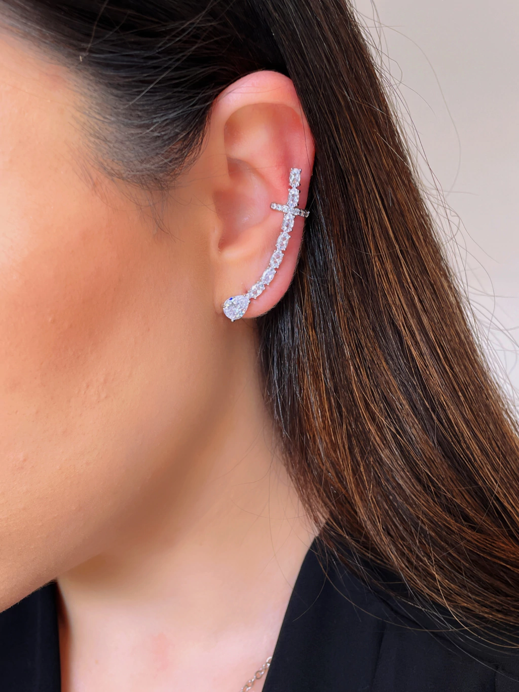Brinco Ear Cuff Todo Cravejado Zircônia Gota
