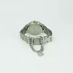 Kit Relógio Feminino e Pulseira com Pingente - comprar online