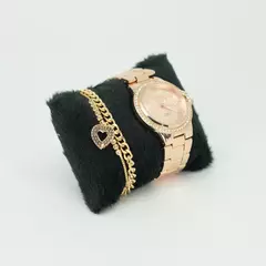 Kit Relógio Feminino Classico e Pulseira com Pingente - comprar online