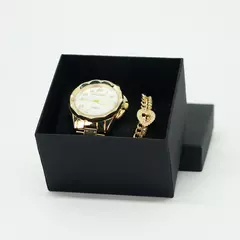 Kit Relógio Feminino e Pulseira com Pingente - comprar online
