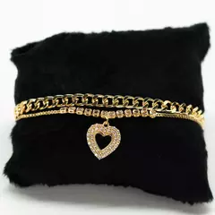 Pulseira Cravejada com pingente Coração - comprar online