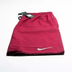 Short Masculino Nike Logo Refletivo com Bolso - comprar online