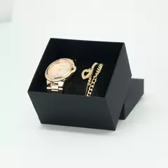 Kit Relógio Feminino Classic e Pulseira com Pingente - comprar online