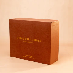Caja Oud & Wild Amber / Rhie en internet