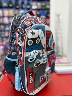 F1701 MOCHILA CON CARRO 18´ VARON GAMER (7792621128104) - comprar online