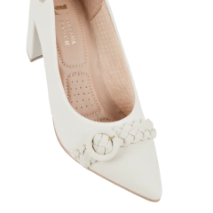 Scarpin Off White Trança/Fivela Frontal Bico Fino Lj Luciana Janich - comprar online