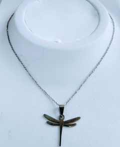collar libelula mediana cadena de plata