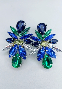 Aros de gemas en tonos azules y verdes