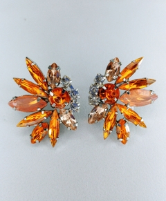 Aros de strass y gemas color naranja y durazno opal