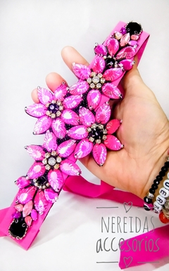 Cinto bordado fucsia y negro