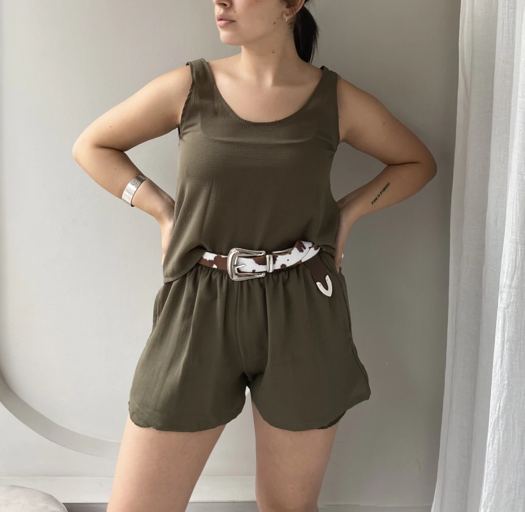 SHORT LOLE VERDE
