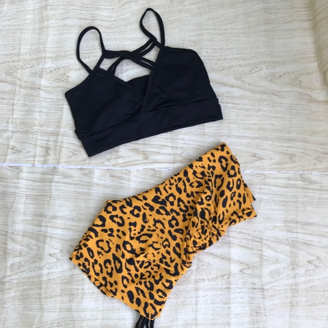 Conjunto onça mostarda com preto