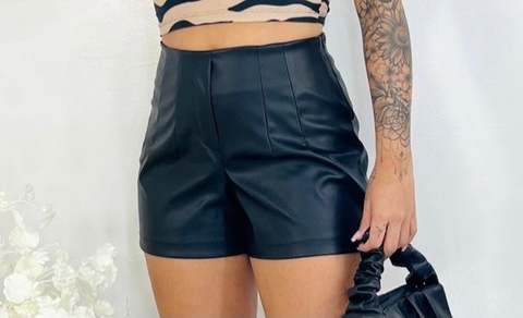 Short Couro zara