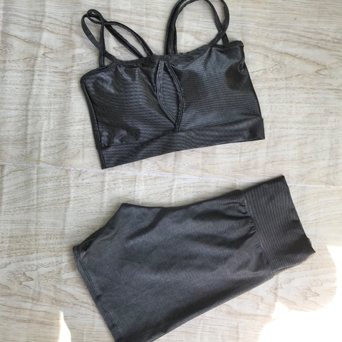 Conjunto Wonder preto