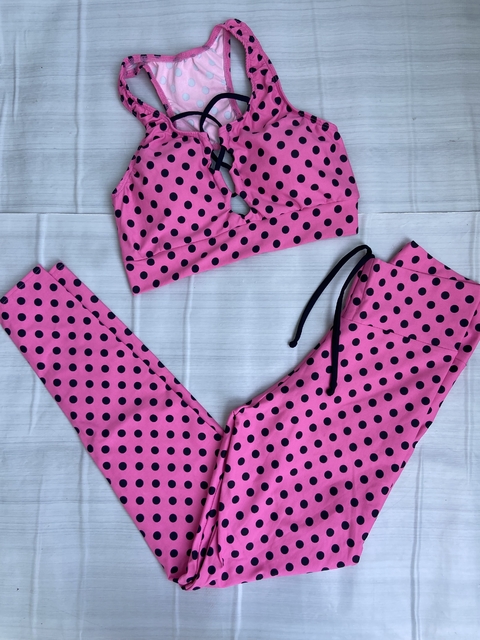 Conjunto poa rosa com preto