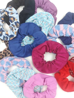 scrunchie-xuxinha-cabelo