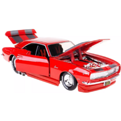 Miniatura Chevy Camaro Z28 1968 Muscle Design Maisto 1/24 - comprar online