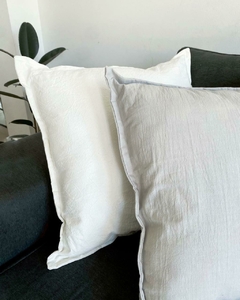 ALMOHADÓN GRIS PERLA 50X50