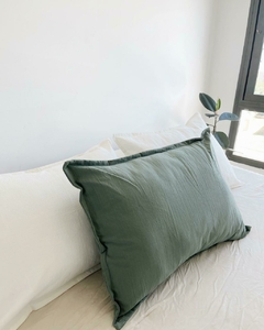 ALMOHADÓN VERDE SECO 70X50