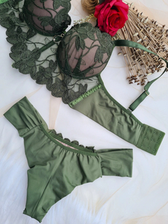 Conjunto Cropped Luxo Floresta na internet