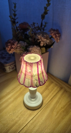 MINI ABAJUR COM LED E DECOPAGEM DECORATIVA