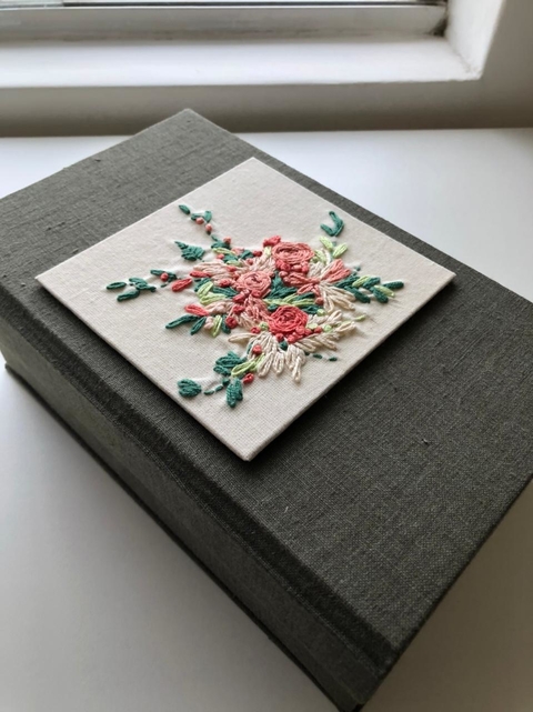 Porta Joia Flores - Pronta Entrega