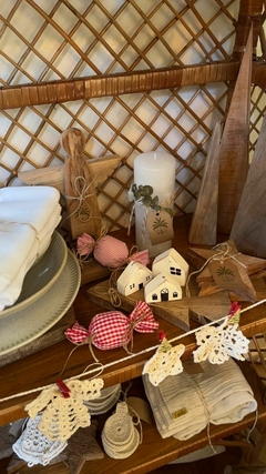 Kit 8 BomBom Decorativo - Cor Vermelha - loja online