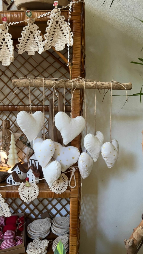 Kit 10 Corações no Cabide - Cor Branca