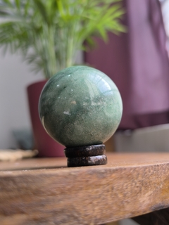 Esfera de Quartzo Verde na internet