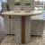 MESA LATERAL HERA EM TRAVERTINO E LACA FENDI - comprar online