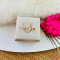 Anel em X e Zirconias Banhado a Ouro - comprar online