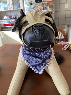 Bandana Azul escuro c/ pompom - Charbelpontocom