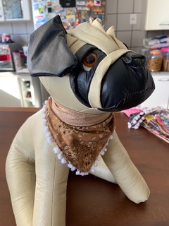 Bandana Marrom c/ pompom na internet