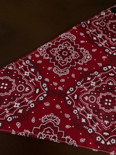 Bandana Vermelho s/ pompom - comprar online