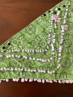 Bandana Verde c/ pompom