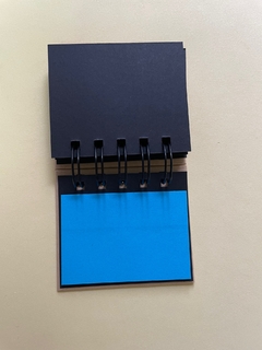 Bloco de anotação adesivo