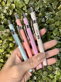 Lapiseira KAZ 0.7mm - comprar online