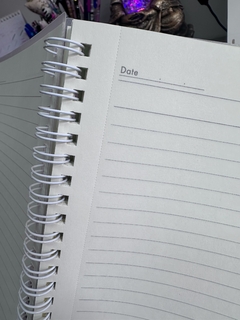 Caderno Colorido com Divisória na internet