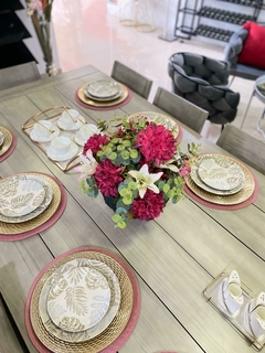 Arreglo Floral HORTENSIAS FUCSIA CON EUCALIPTO Artificial - Caprichos de Reina