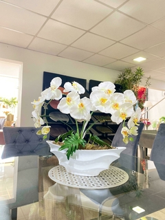 Arreglo Floral ORQUIDEA BLANCA CON BROTE GUEMBE Artificial