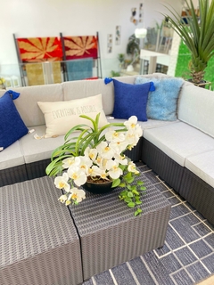 Arreglo Floral ORQUIDEA BLANCA CON BROTES LARGOS Artificial - Caprichos de Reina