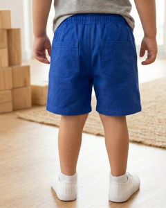 short infantil azul royal com elastico na cintura com bolsos na frente e atras tecido brim sarja jeans