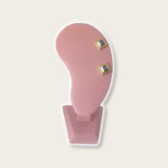 Aretes cuadrados con piedra azul - Joyeria Fina Nathii