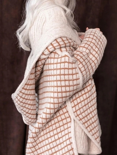 Casaco oversized reversível com capuz e sem fechamento frontal Biamar 11843 - loja online